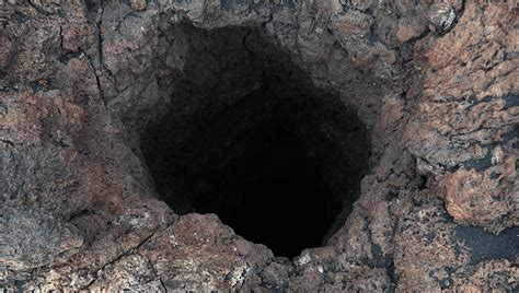 a picture of a hole